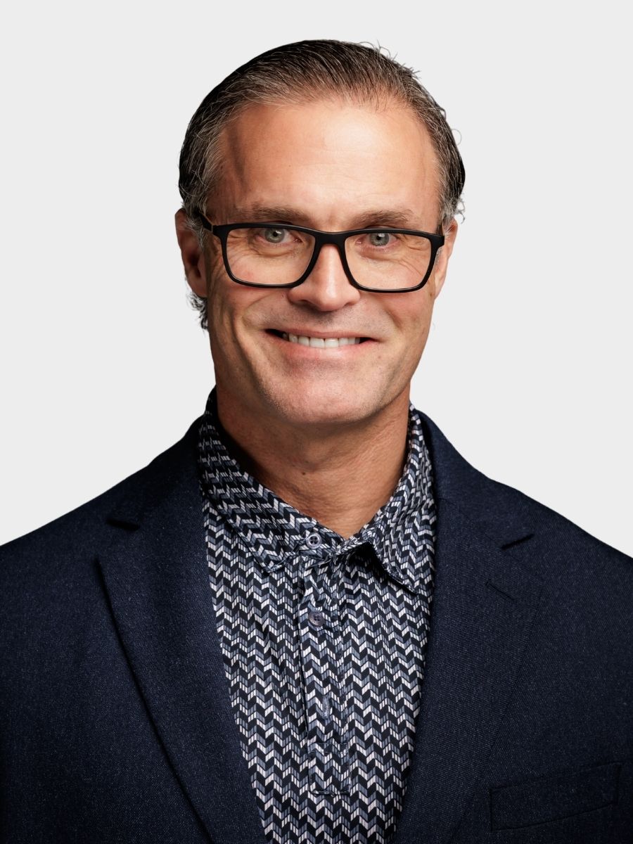 Johnie New Background